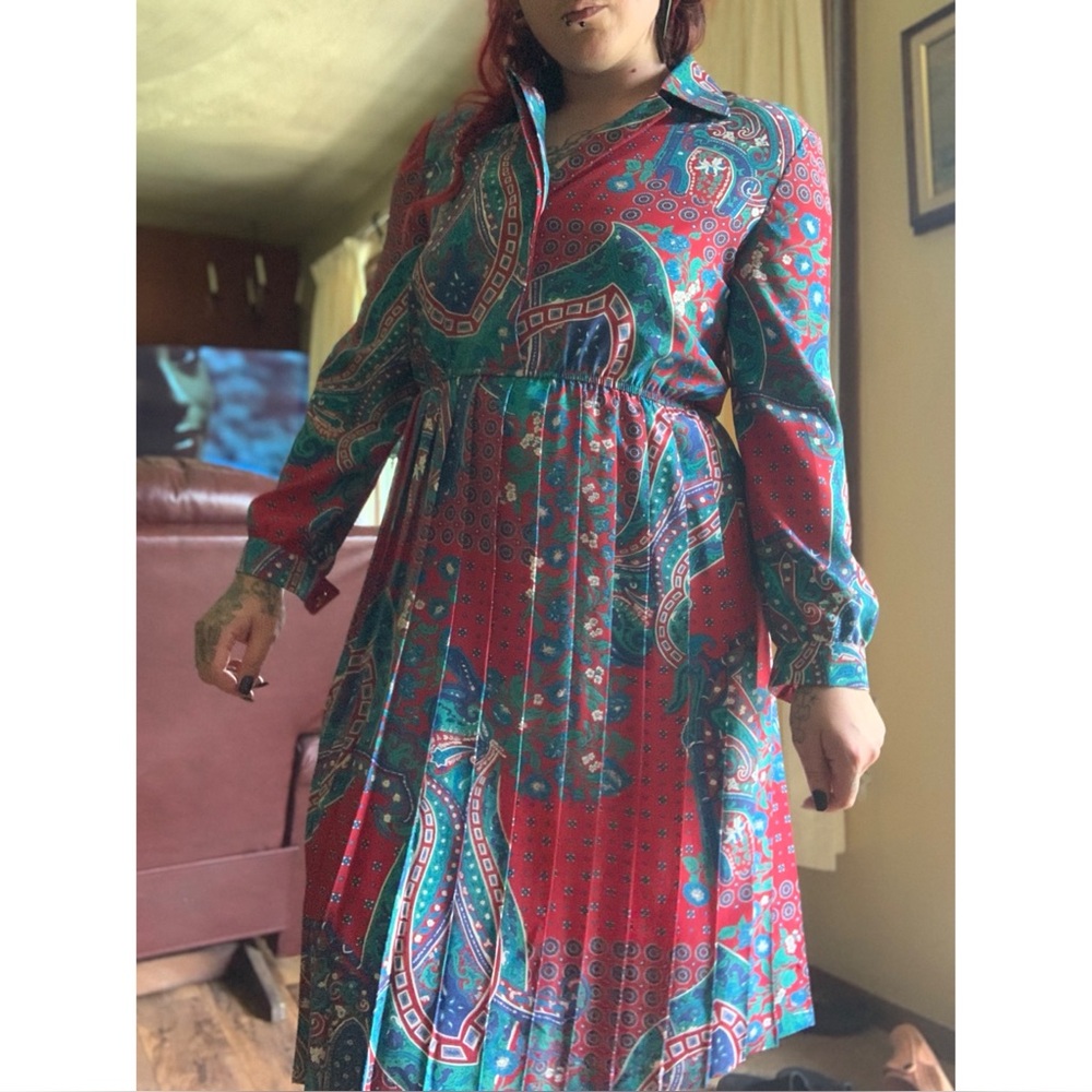 VTG 1980s Leslie Fay paisley dress
